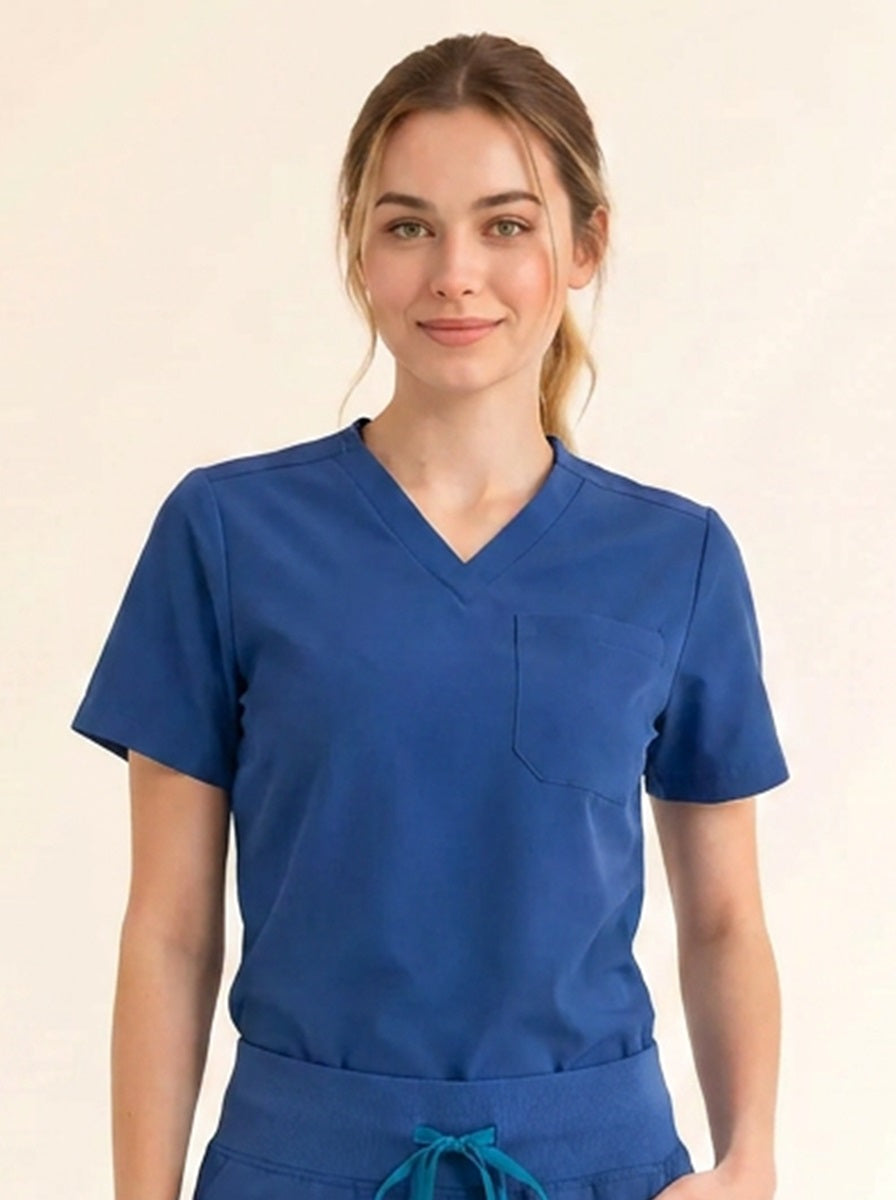 Women Cura Basic Scrub Top