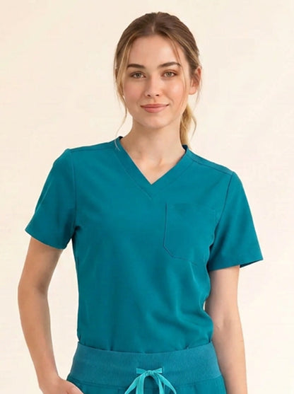 Women Cura Basic Scrub Top