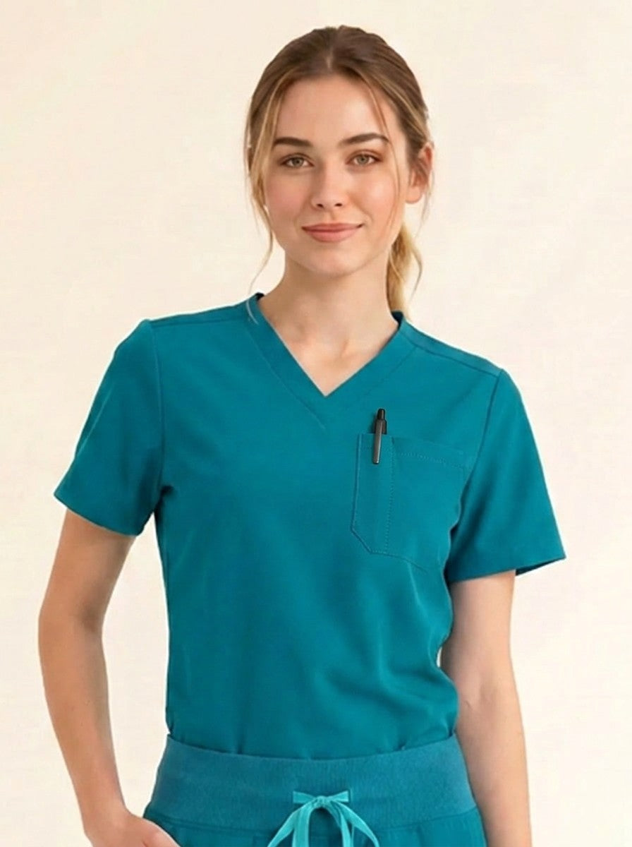 Women's Cura PenSlot Scrub Top
