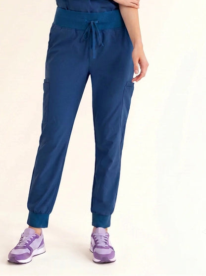 Women Rune Pro Scrub Pant