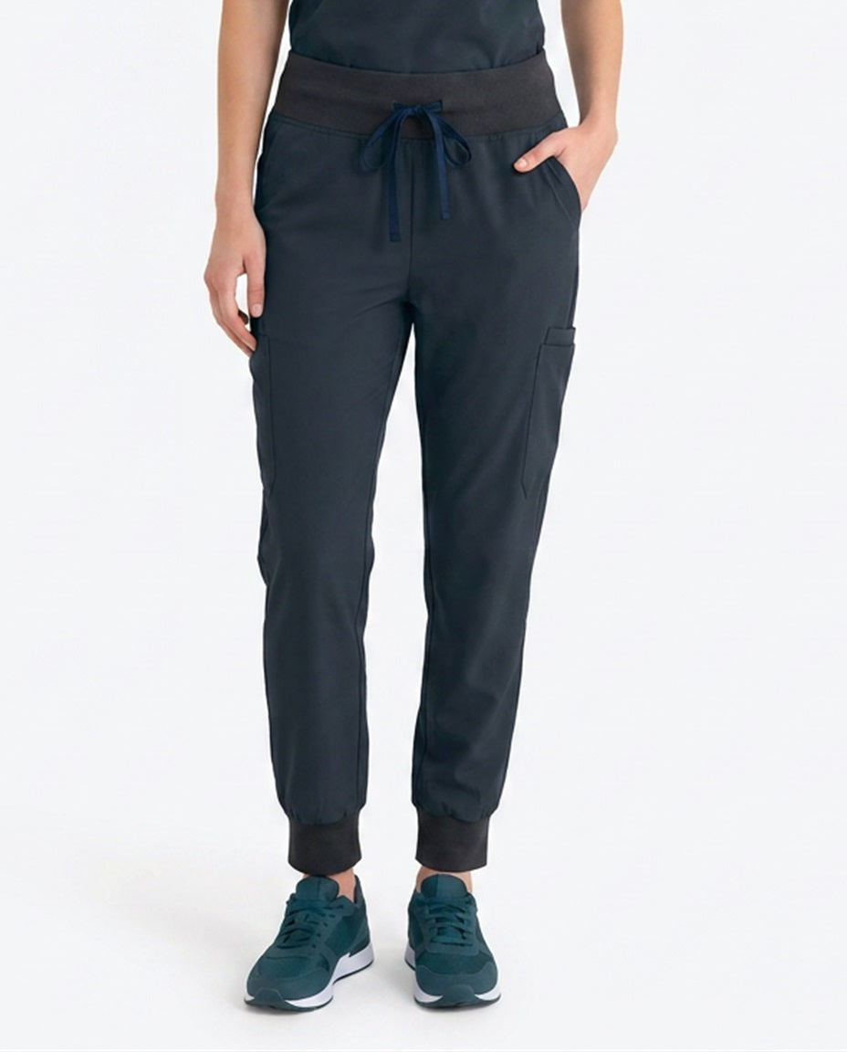 Women Rune Pro Scrub Pant