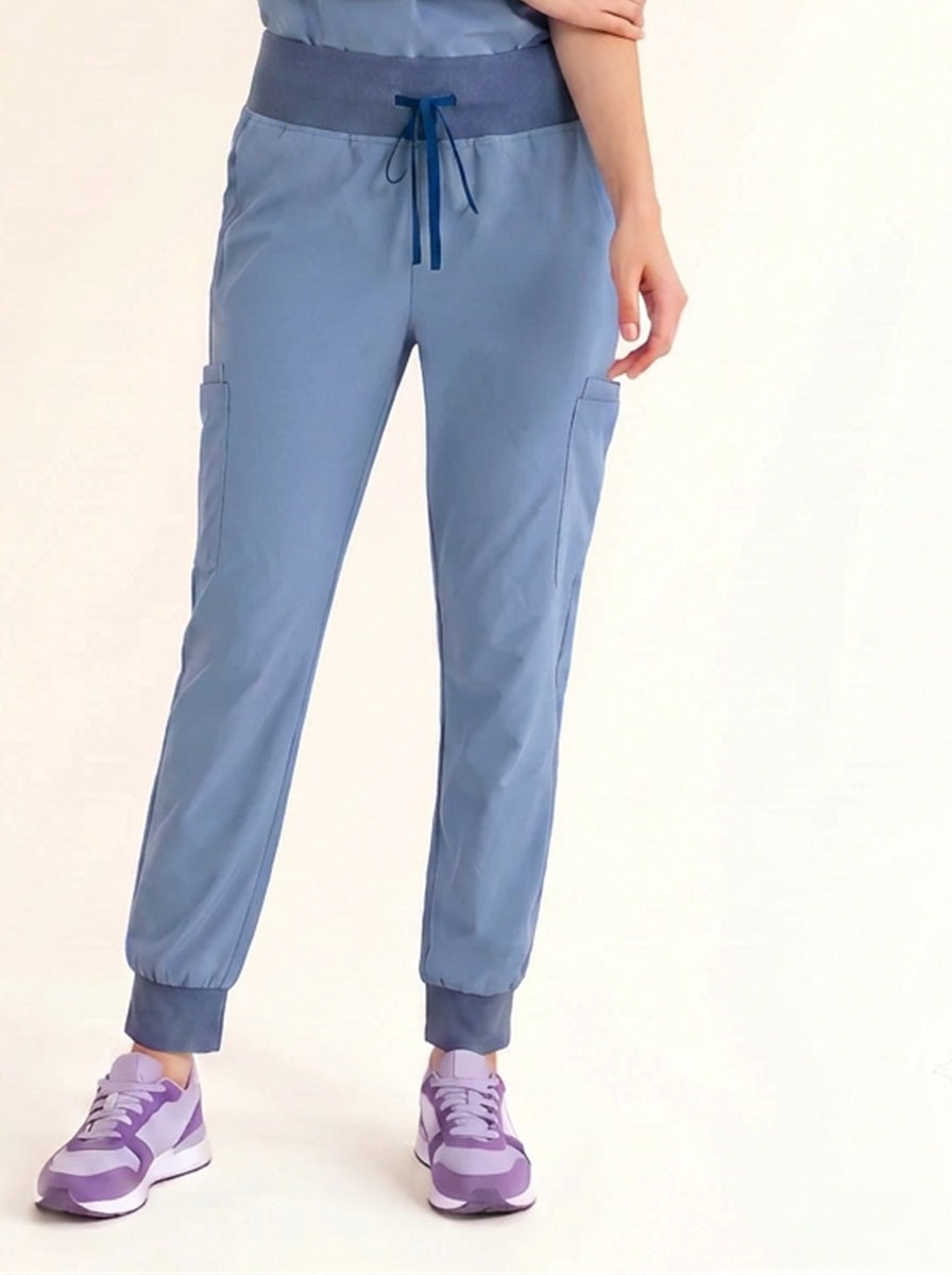 Women Rune Pro Scrub Pant