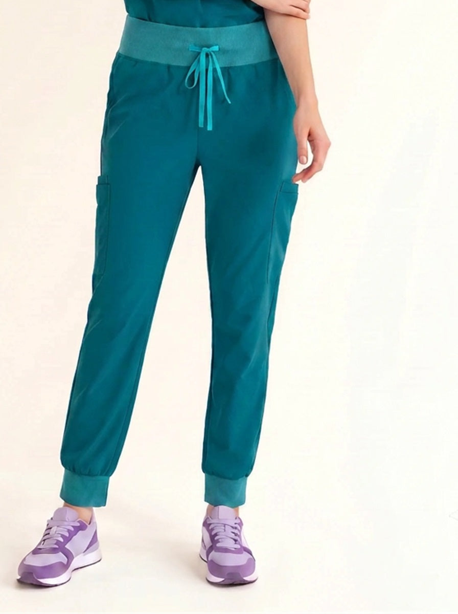 Women Rune Pro Scrub Pant