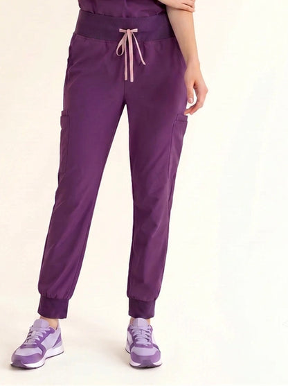 Women Rune Pro Scrub Pant