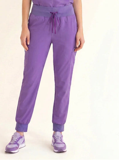 Women Rune Pro Scrub Pant