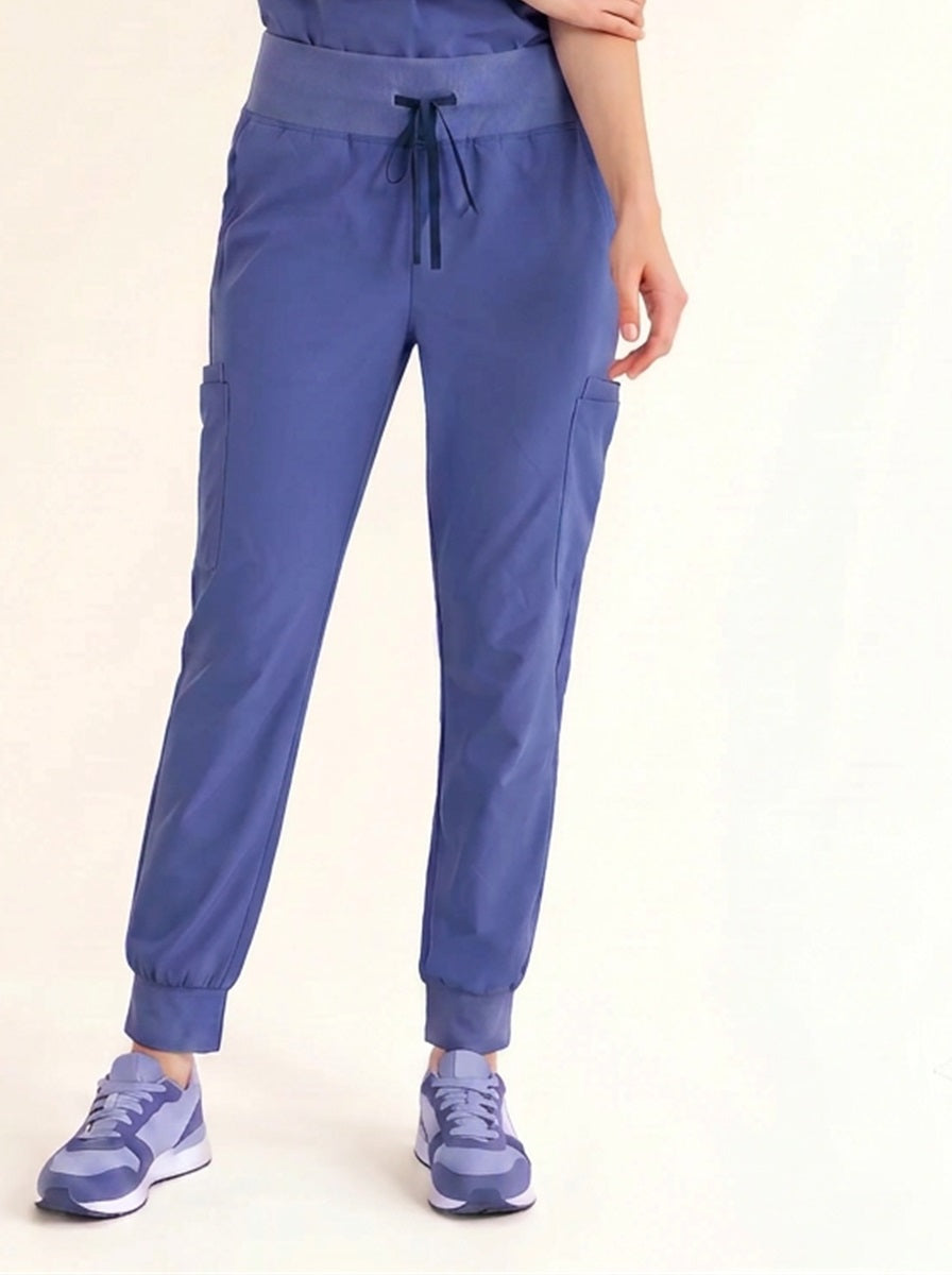 Women Rune Pro Scrub Pant