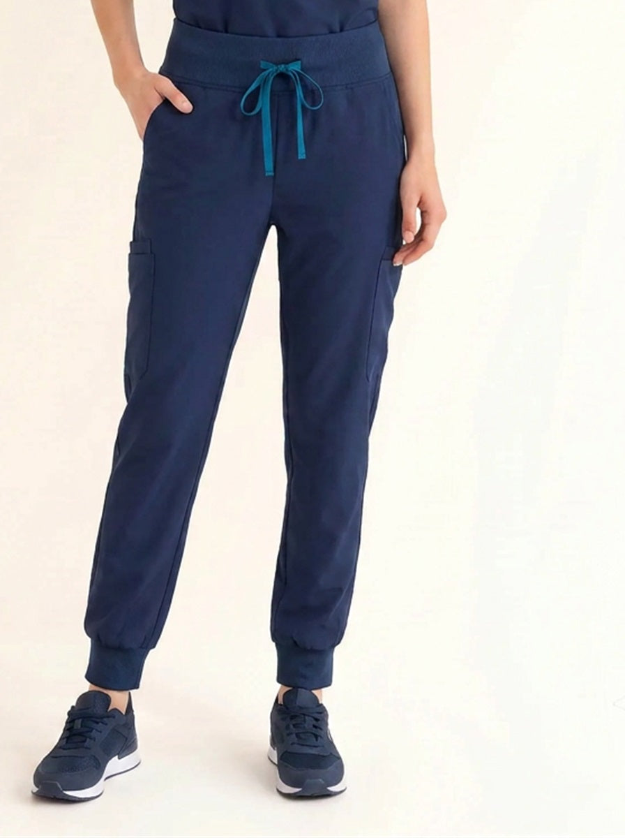 Women Rune Pro Scrub Pant