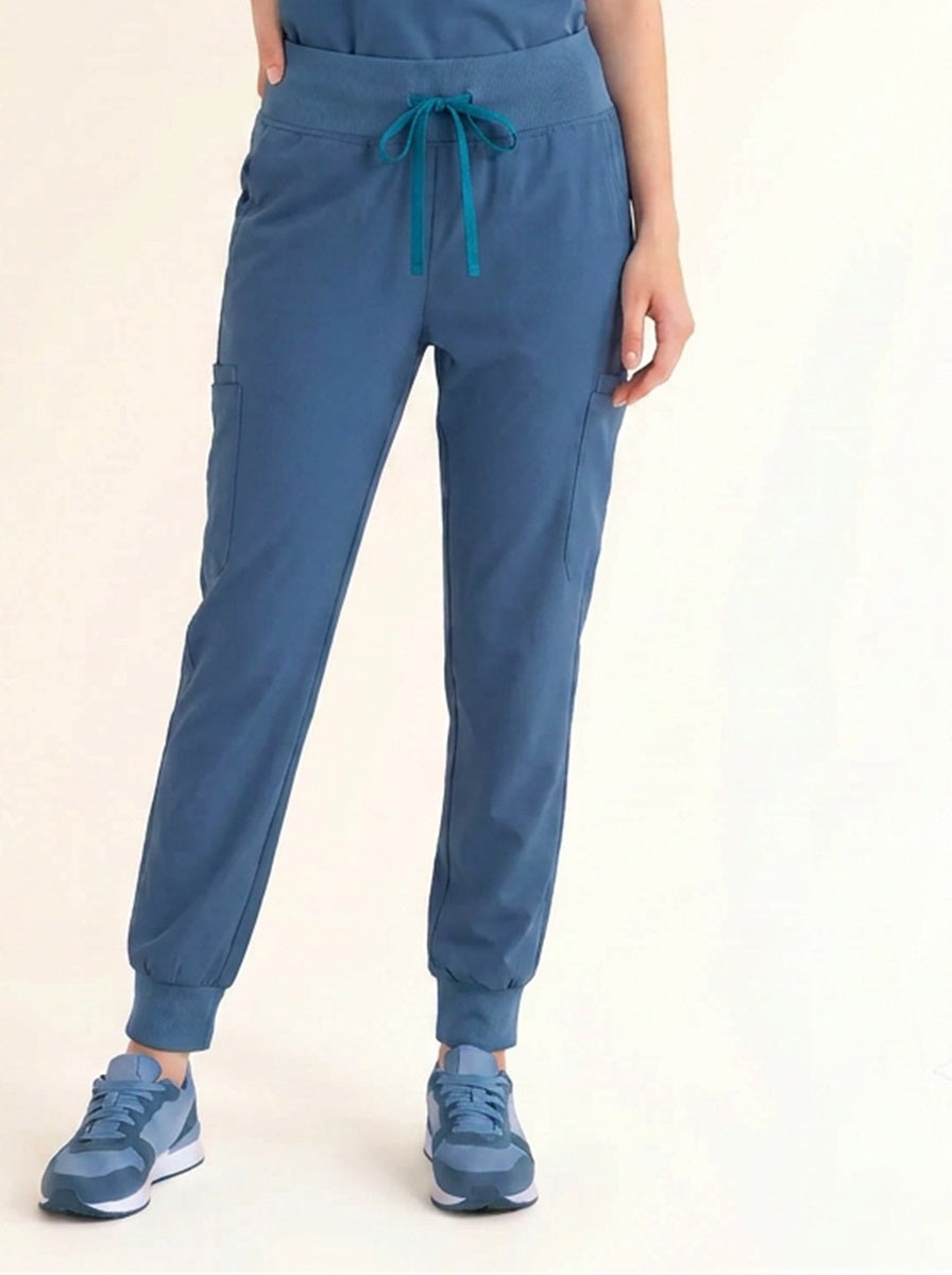 Women Rune Pro Scrub Pant