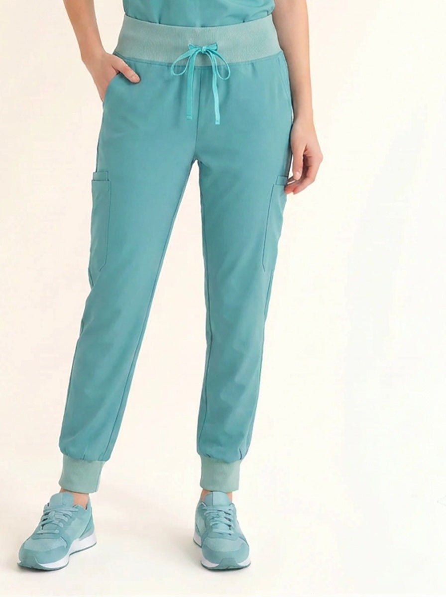 Women Rune Pro Scrub Pant