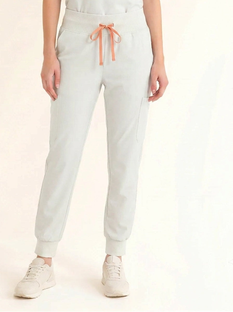 Women Rune Pro Scrub Pant