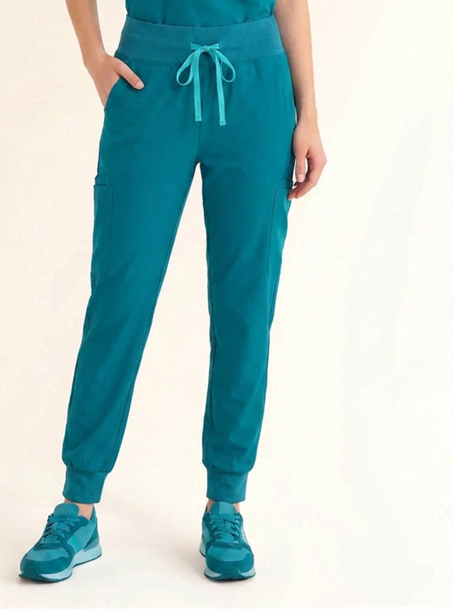 Women Rune Pro Scrub Pant