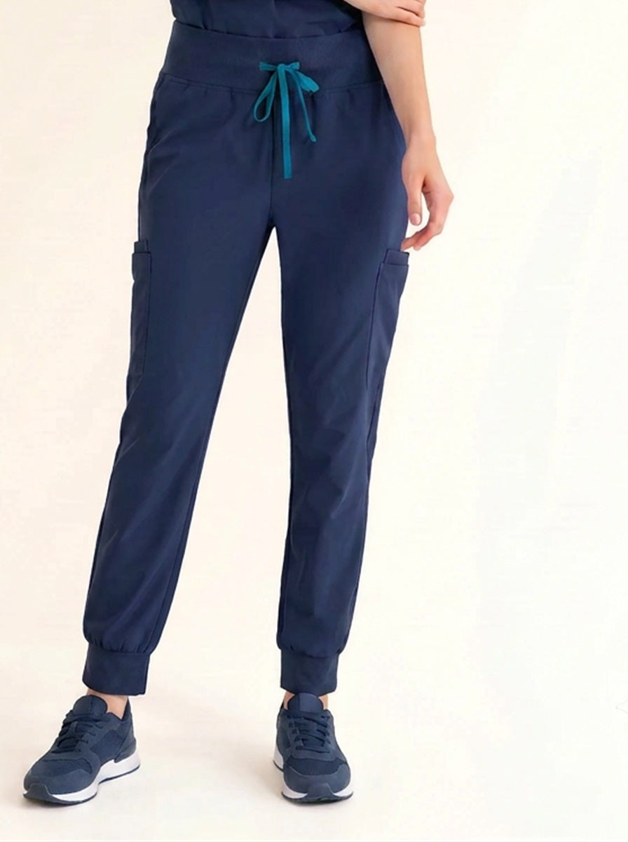 Women Rune Pro Scrub Pant