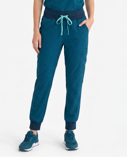 Women Rune Pro Scrub Pant