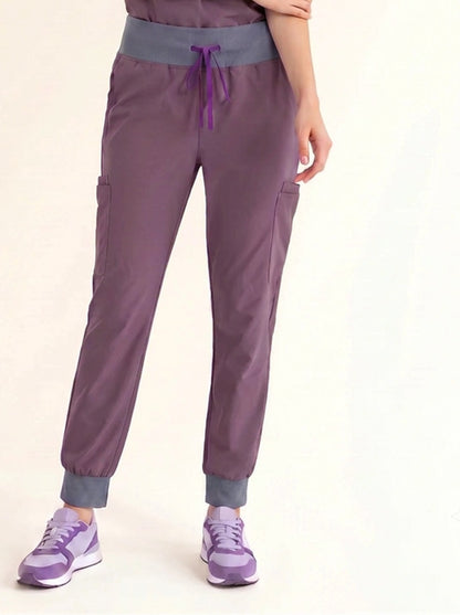 Women Rune Pro Scrub Pant