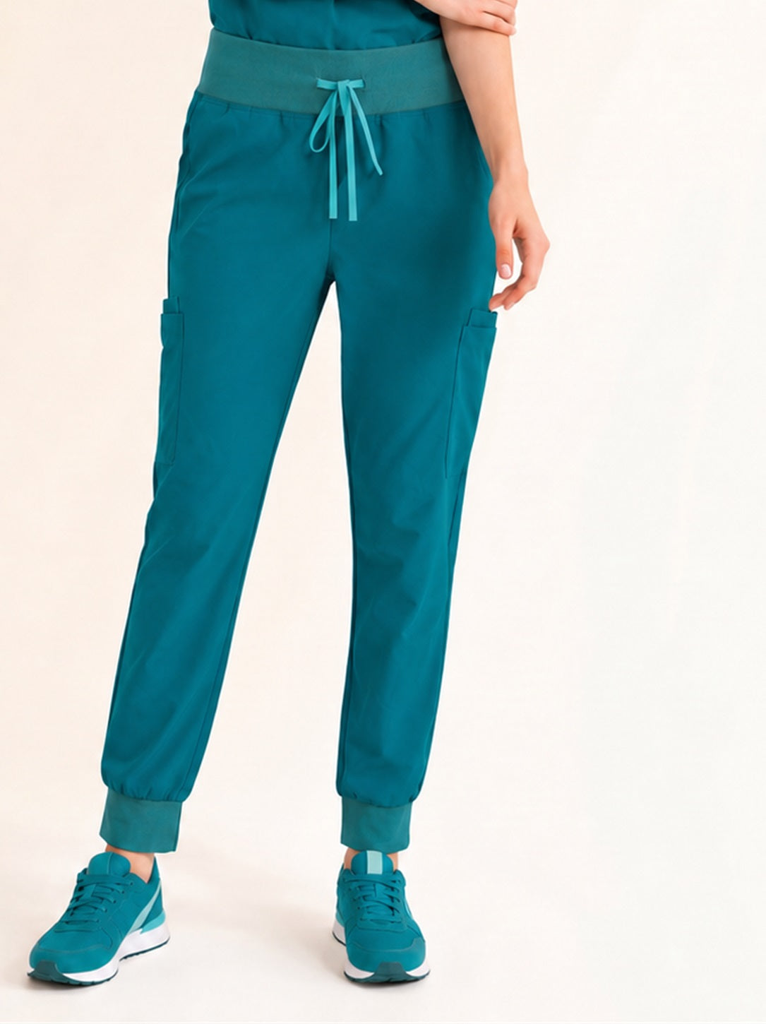 Women Rune Pro Scrub Pant